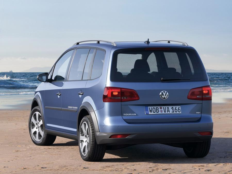  Volkswagen CrossTouran 2010 года  (фото 6 из 26)